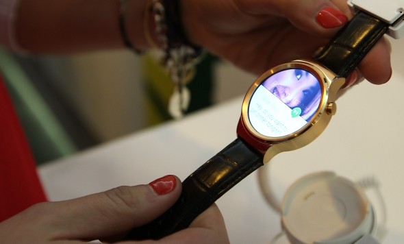 First Impressions of Huawei Watch, Prettiest smartwatch of MWC15
