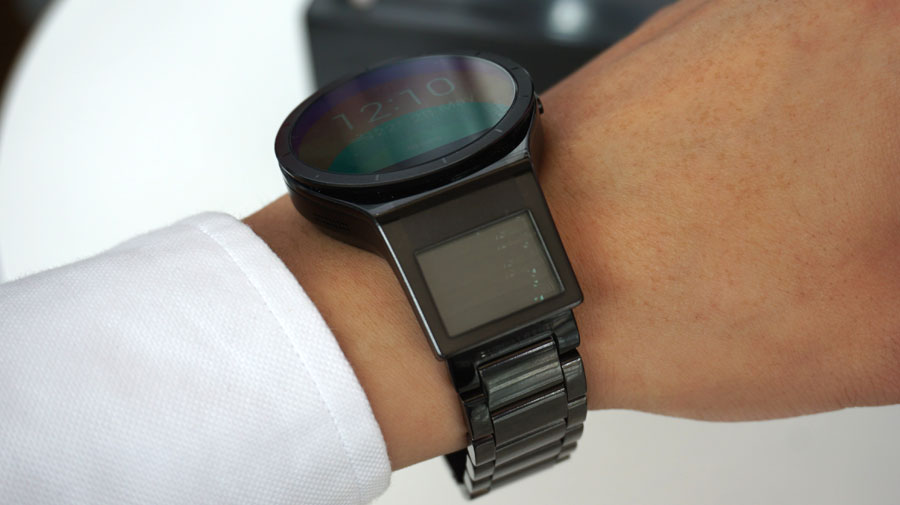 Lenovo Envisions a SmartWatch With Two Screens and Its Incredible Prototype!
