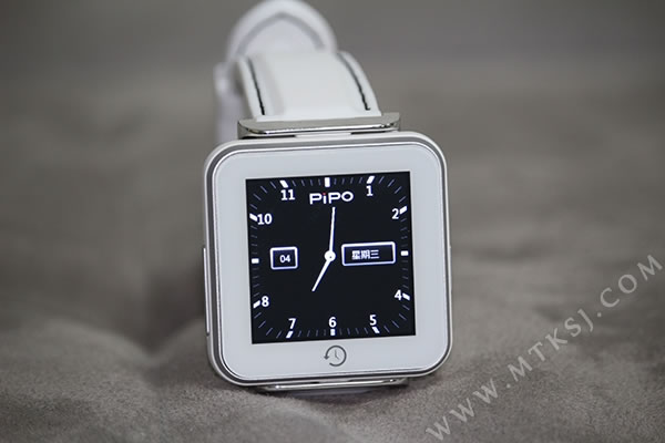 Pipo C2, First Low Cost Chinese SmartWatch