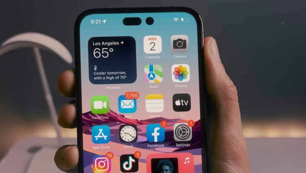 iPhone 15
