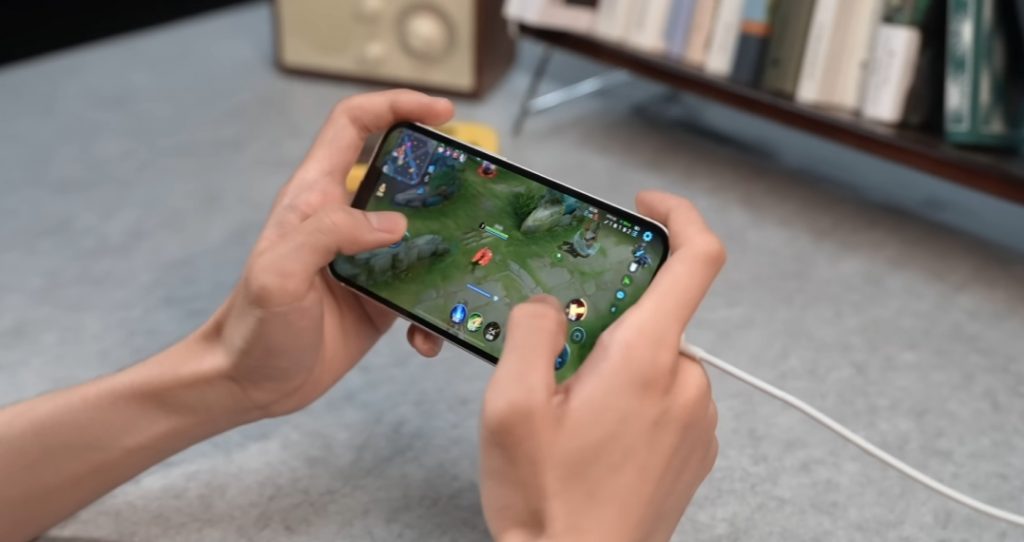 Is Charging While Using Your Phone Killing the Battery? Here’s the Real Answer